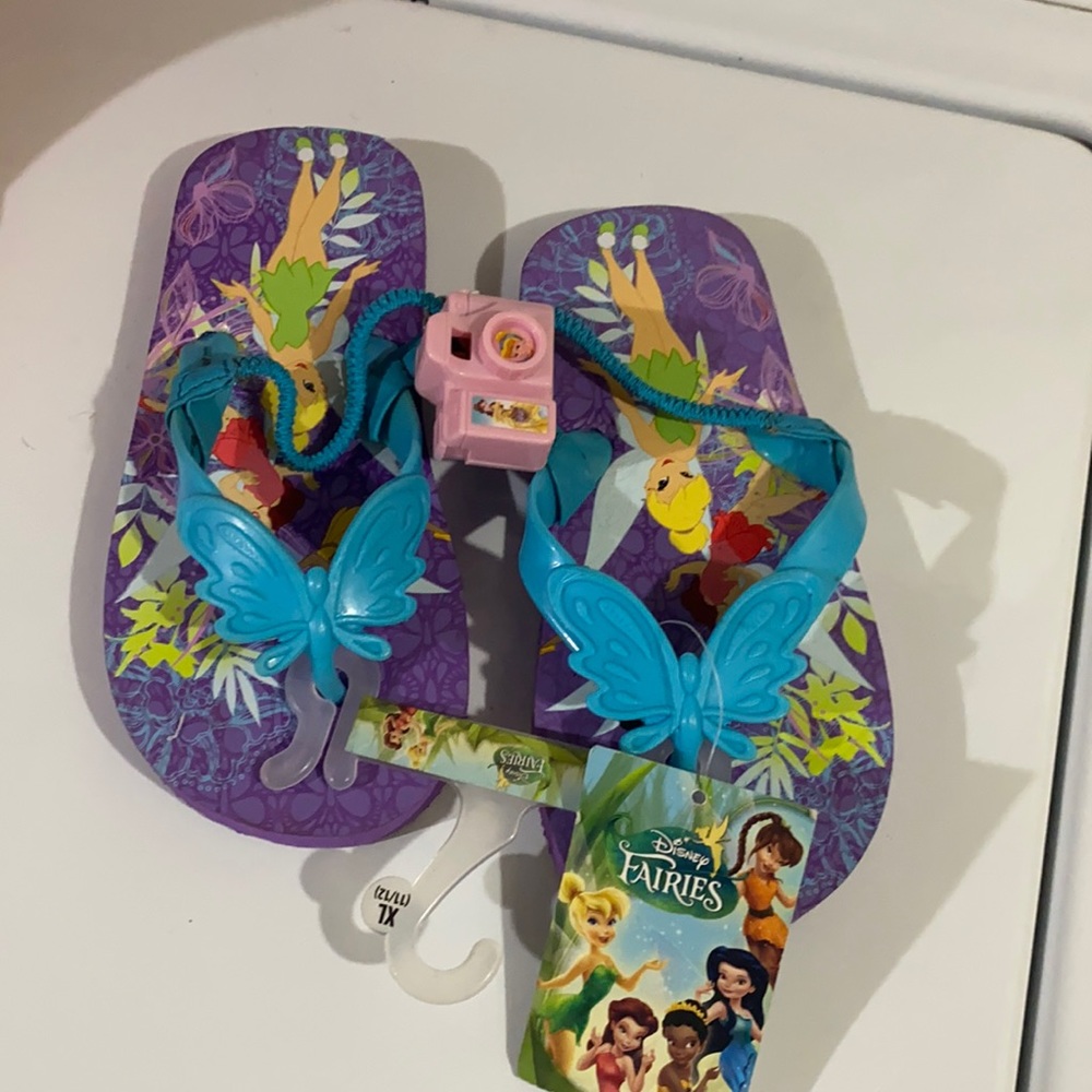 - Disney fairies flip flops size xlg 11/12 new with tags